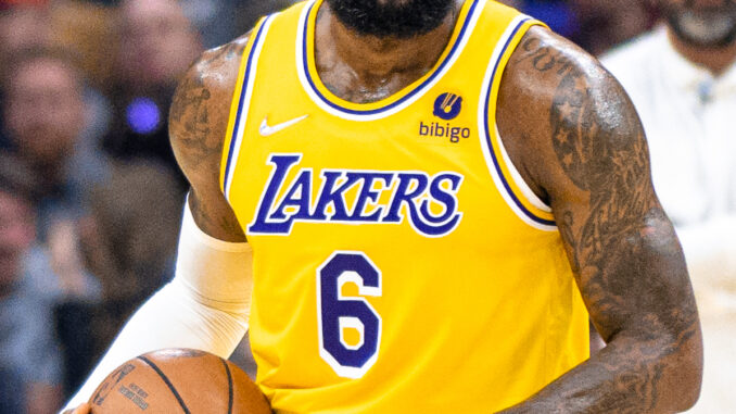 LeBron_James_(51959977144)_(cropped2)