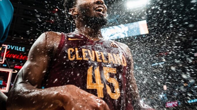 TNH-L-DonovanMitchell-09-1