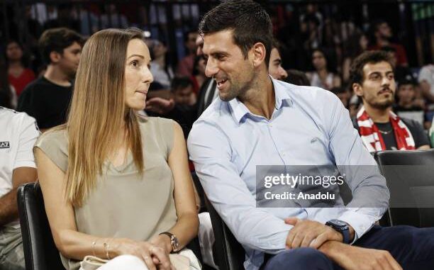 istanbul-turkiye-serbian-tennis-player-novak-djokovic-and-his-wife-jelena-dokovic-arrive-to