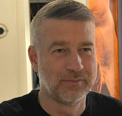 Edward_Iordanescu_(cropped)