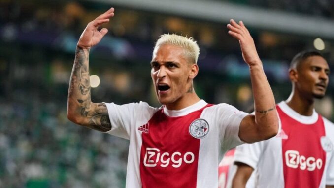 antony-celebrates-scoring-ajax-goal-during-champions-league-rout-in-lisbon-1000x600