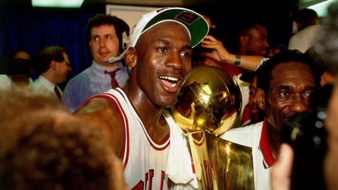 michael-jordan-celebrates-archive-784x441