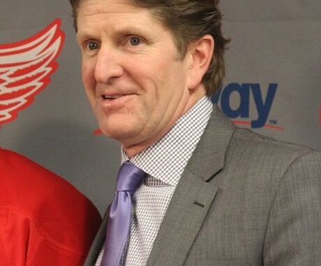 Mike_Babcock_in_2013 (1)