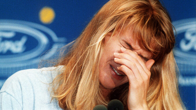 Steffi Graf crying