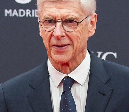 25th_Laureus_World_Sports_Awards_-_Red_Carpet_-_Arsène_Wenger_-_240422_192850_(cropped)