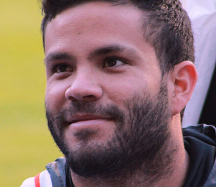 Jose_Altuve_in_Houston_in_January_2015