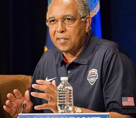 Tubby_Smith_140507-D-HU462-310_(cropped)
