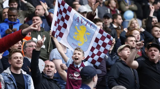 Aston-Villa-fans-4