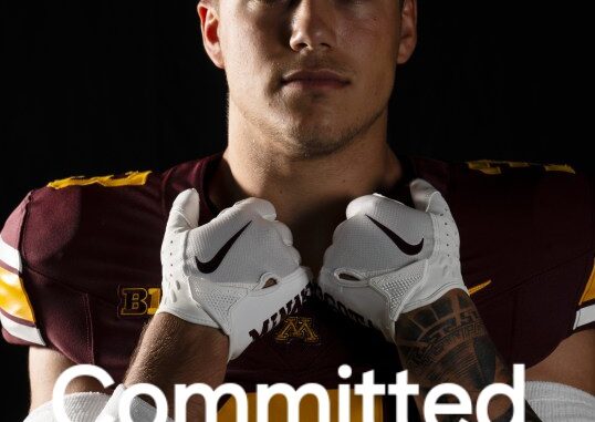STP-L-jea-55-GOPHER_FB_MEDIA_DAY-0711 (1)