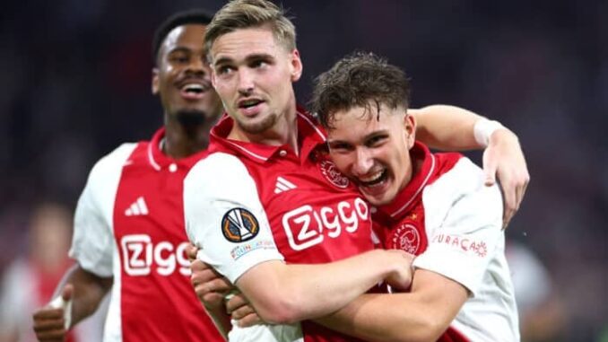 afc-ajax-v-besiktas-jk-uefa-europa-league-2024-25-league-phase-md1-700x491